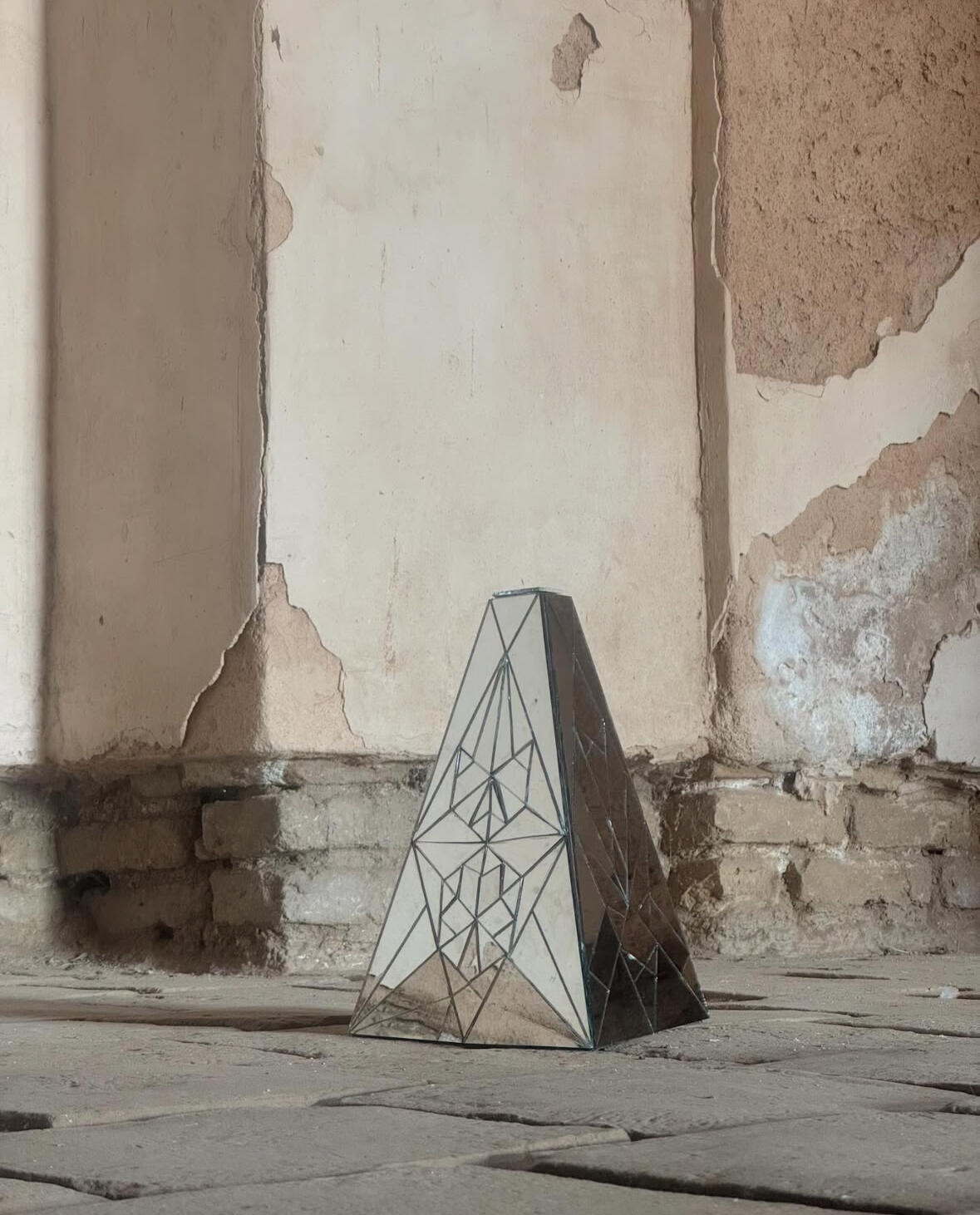 About Aine-Kari an ancient persian art